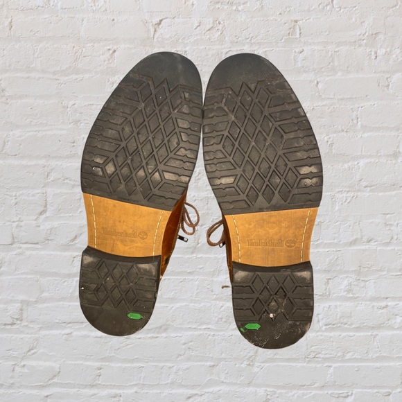 Timberland Classics Leather Boot 9.5M - Picture 2 of 2